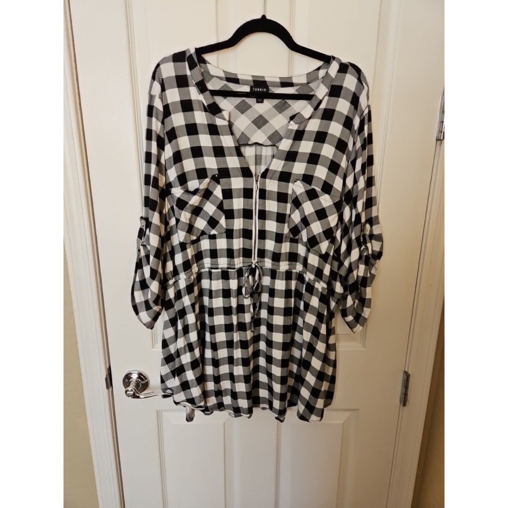 Torrid Black/White Gingham Print Tunic Zip-Front Neckline 3/4 Sleeves Plus Sz. 5
